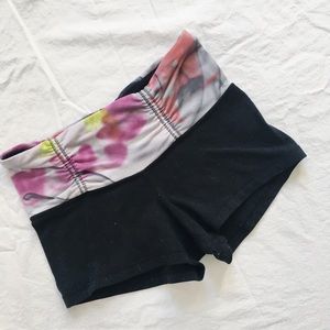 Lululemon spandex shorts